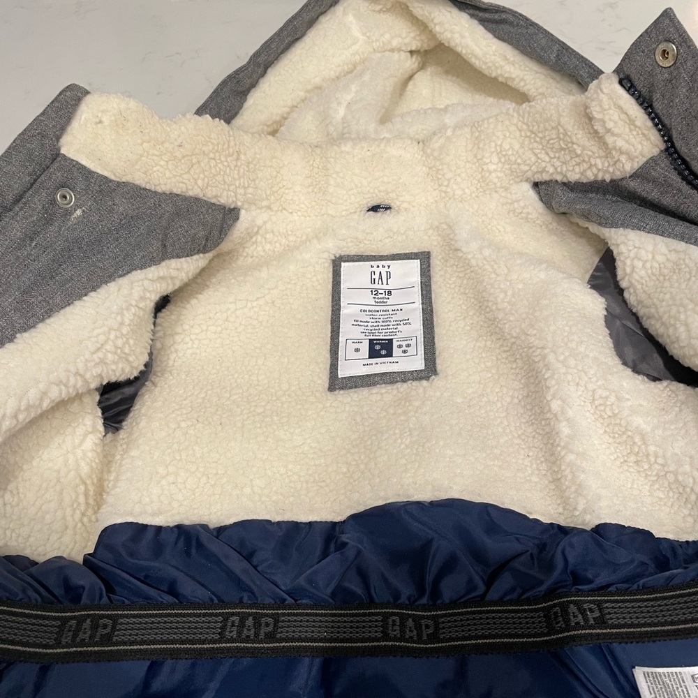 Baby Gap Coldcontrol Max Jacket. Size 12-18 months